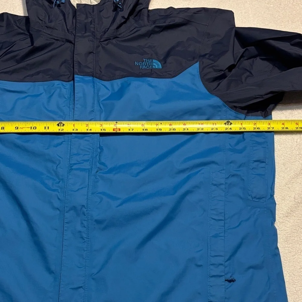 The North Face Men's Venture Two-Tone Blue Raincoat